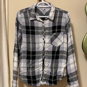 Kismet grey long sleeve plaid shirt